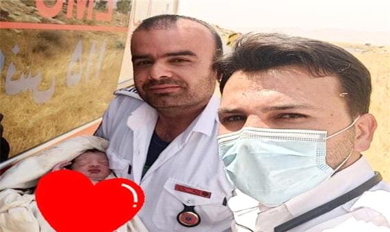 تولد نوزاد عجول در آمبولانس اورژانس 115 دهدشت