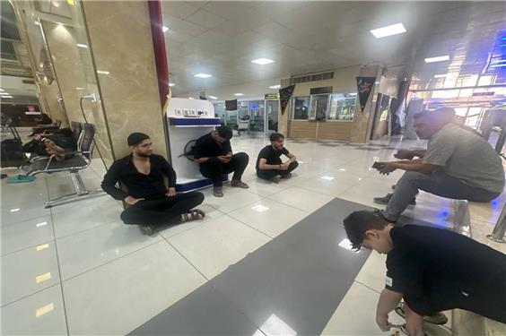 سرگردانی هشت ساعته مسافران پرواز آبادان به مشهد!