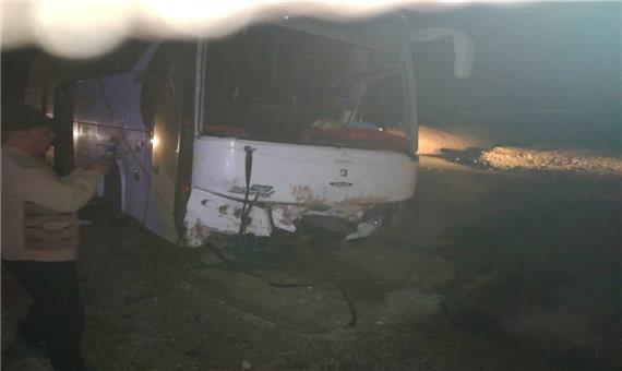 19 مصدوم در حادثه خروج اسکانیا از جاده