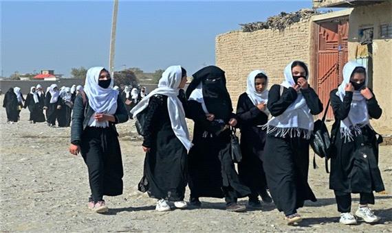 دخترانی که در سایه حکومت طالبان امیدهای شان بر باد می رود