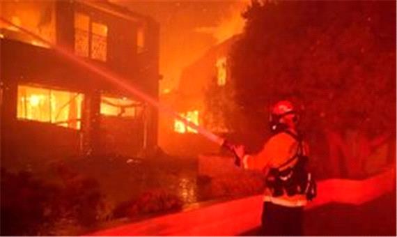 آتش سوزی گسترده در کالیفرنیا و دستور تخلیه خانه‌ها