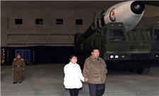 اولین حضور  دختر نه ساله  رهبر کره شمالی در جریان آزمایش موشک بالستیک