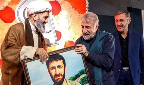 مهران رجبی: پهلوی‌ها ایران را غارت و ولی‌فقیه کشور را حفظ کردند