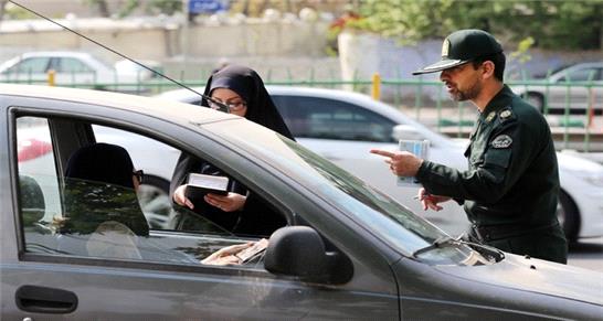 سخنگوی پلیس ادامه ارسال پیامک کشف حجاب به سرنشینان خودروها را تایید کرد