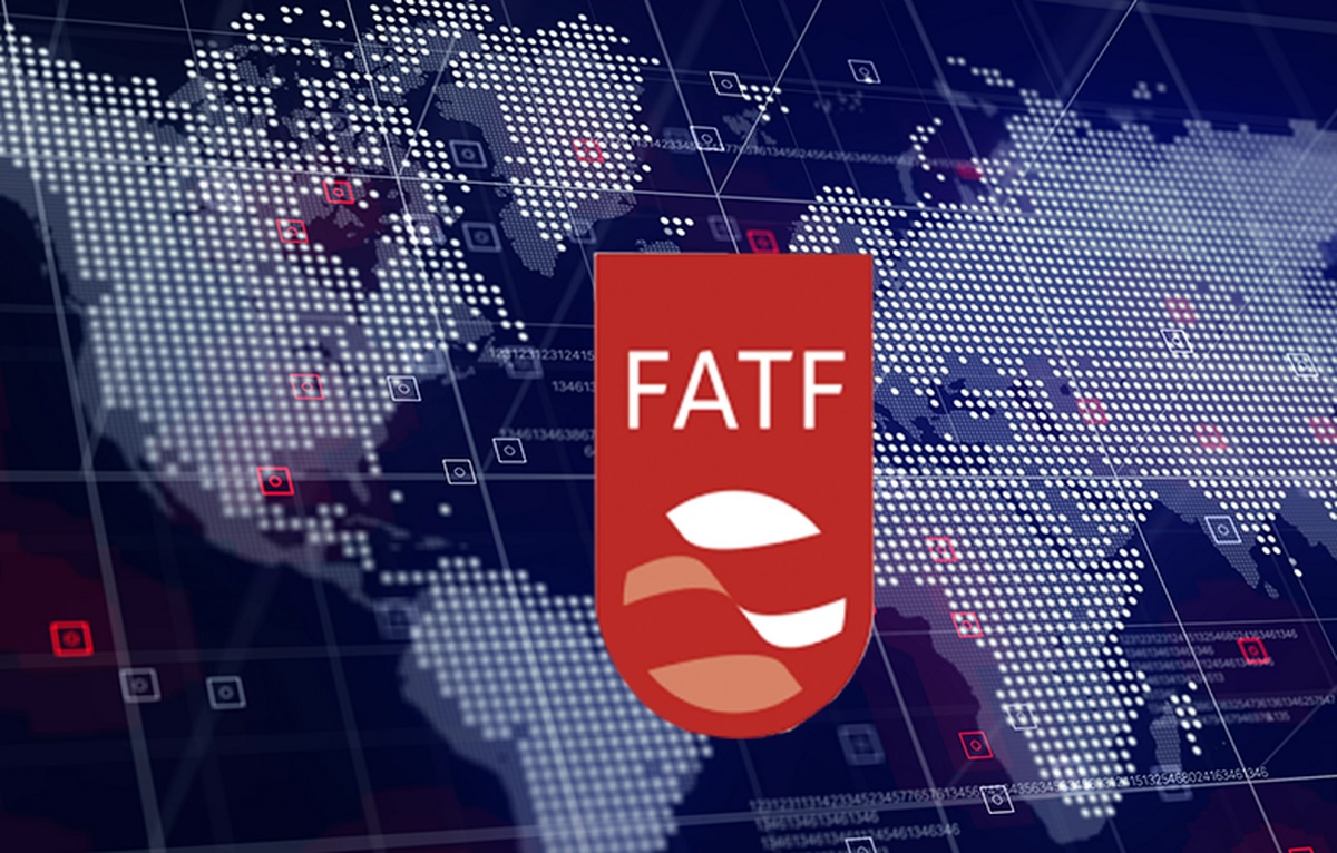 نارضایتی کیهان از مذاکره ایران با FATF؛ نتیجه اش افزایش فشار خواهد بود!