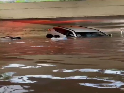سیل شدید در شهر ۳۰ میلیون نفری هند