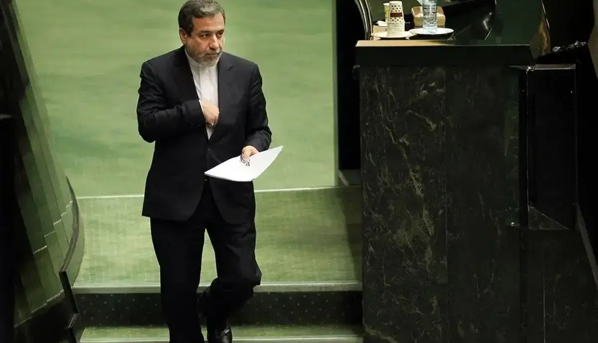 انتقاد «عباس عبدی» از «عراقچی»: افول نهاد سیاست خارجی