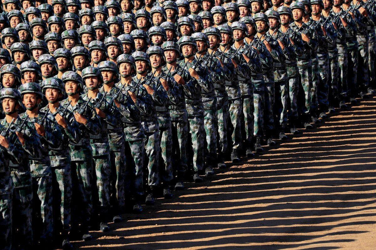 حضور رئیس جمهور ایران در رژه نظامی چین چه پیامی دارد؟
