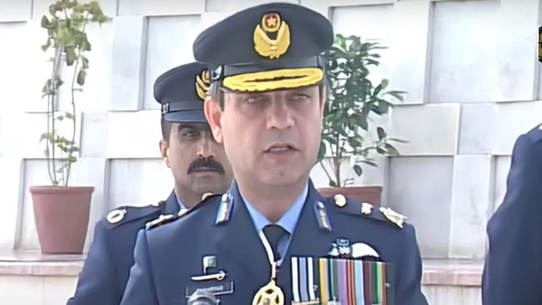 پاکستان: دفعه بعد ۶۰ جنگنده هند را ساقط می‌کنیم!