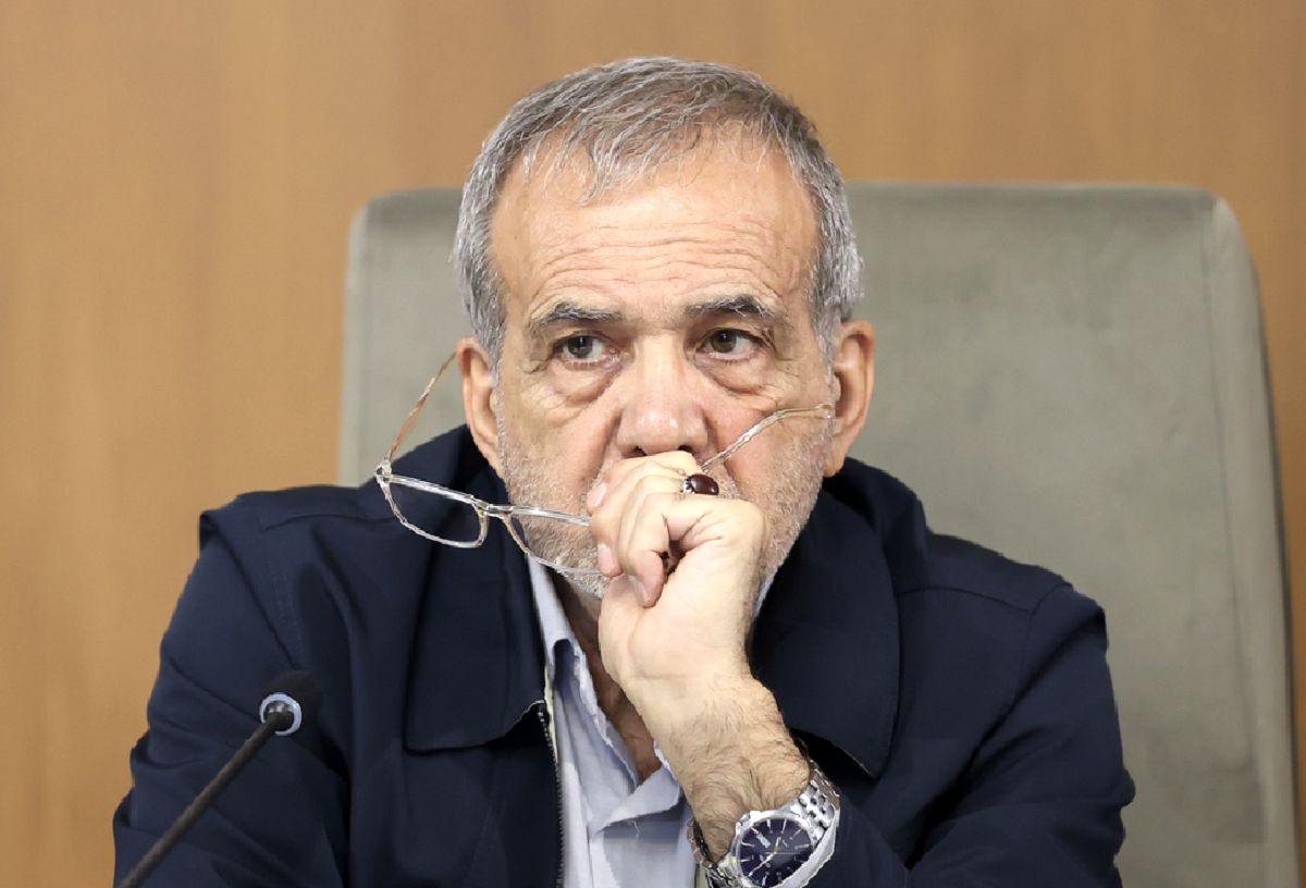 سرمقاله ابتکار/ پزشکیان و نظام اداری فرسوده و ناکارآمد!