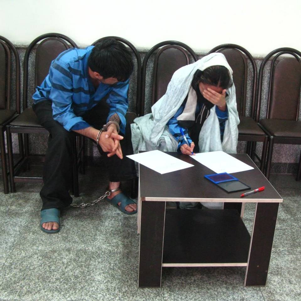 سرقت ۴ میلیاردی دختر ۱۶ ساله در دام فریب عشقی
