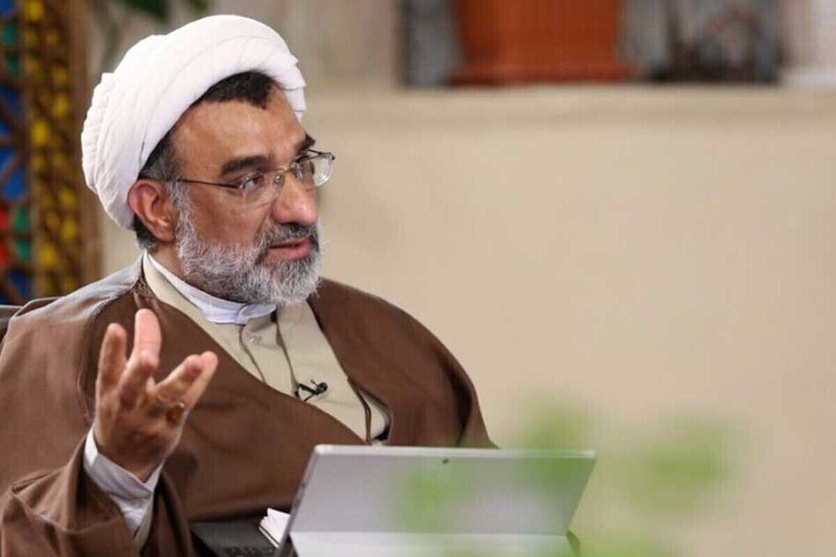 کسی که بخشی از بدنش برهنه است نمی‌شود گفت عفاف ندارد