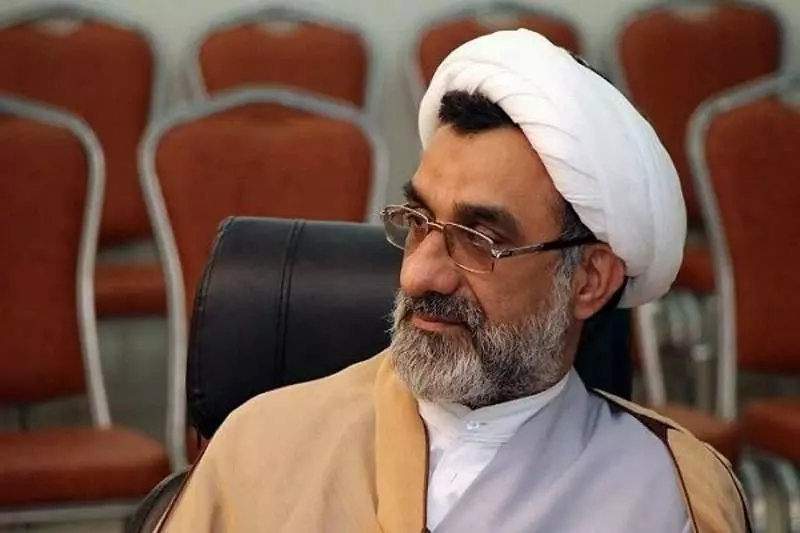 خسروپناه: برهنگی در بعضی خیابان‌ها سازماندهی شده است