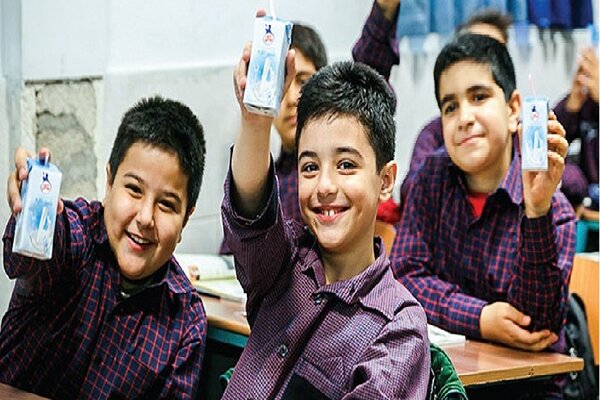 وزیر آموزش و پرورش: تمام سازوکارهای اجرایی توزیع شیر را آماده کرده‌ایم
