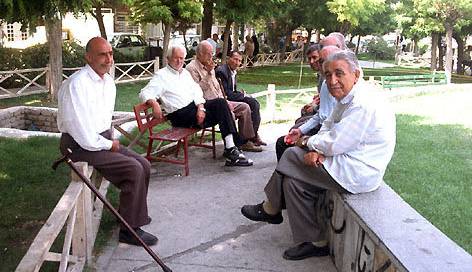 ۶۰ درصد سالمندان ایران تنها زندگی می‌کنند