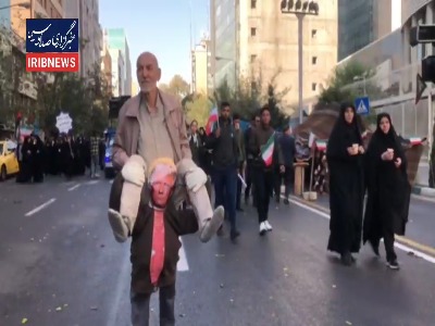 ابتکار جالب یک هموطن در حاشیه مراسم ۱۳ آبان