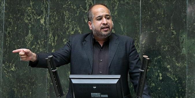 ادعای خضریان: الیاس حضرتی دامادش را با معدل ۱۲ به شرکت بازرگانی بین المللی تامین اجتماعی برده است