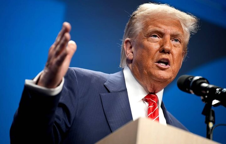 ترامپ: سناتورهای دموکرات شبیه پهپادهای انتحاری هستند!