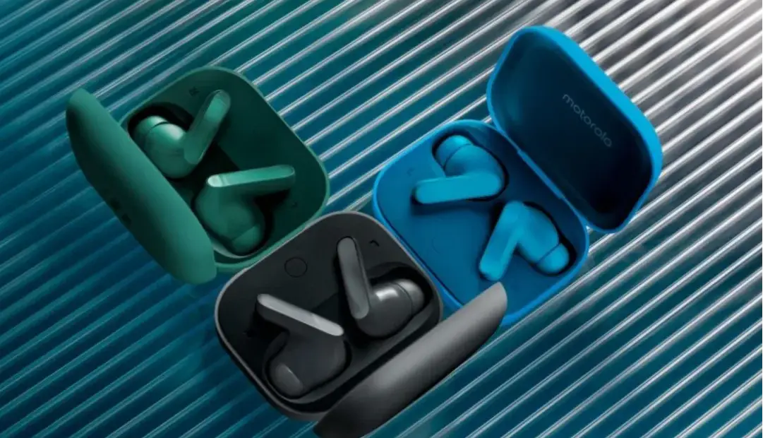 این هندزفری کوبنده، 43 ساعت شارژدهی دارد