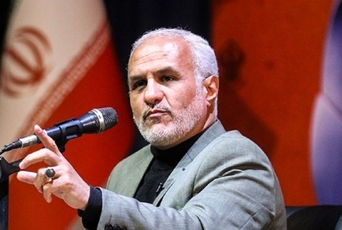 حسن عباسی: اسرائیل در ایران حزب اللهی ها را هدف گرفت نه اصلاح طلبان را/ ۳۰ نفر از فرماندهان نظامی اصلی در این «طرح کودتا» به شهادت رسیدند/ ویدئو