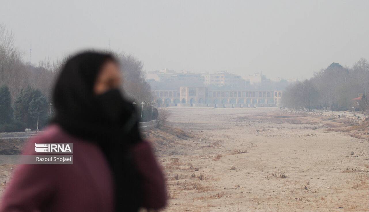 هوای اصفهان آلوده است