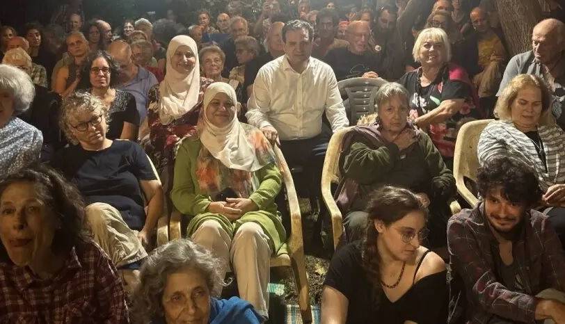 یورش شهرک‌نشینان صهیونیست به نماینده کنست اسرائیل