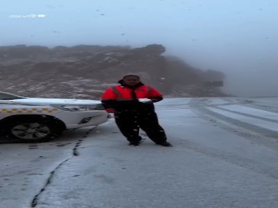 برف «گردنه ته‌ته» پاوه را مسدود کرد