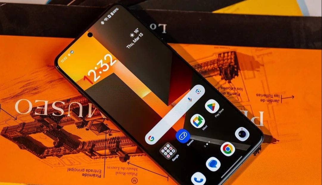 شبه‌پرچمدار قدرتمند چینی؛ وان‌پلاس ۱۵R چه مشخصاتی خواهد داشت؟