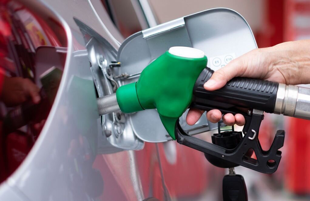 سخنگوی صنف جایگاه‌داران: قیمت نهایی بنزین سوپر، در زمان عرضه اعلام می‌شود