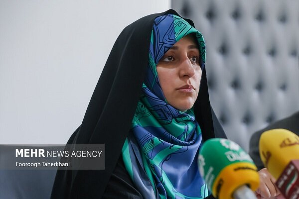 معاون پزشکیان: مهریۀ خودم ۱۱۴ سکه است