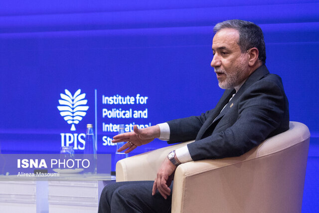 عراقچی: هیچ‌گاه صحنه دیپلماسی را ترک نکردیم اما مذاکره قواعدی دارد