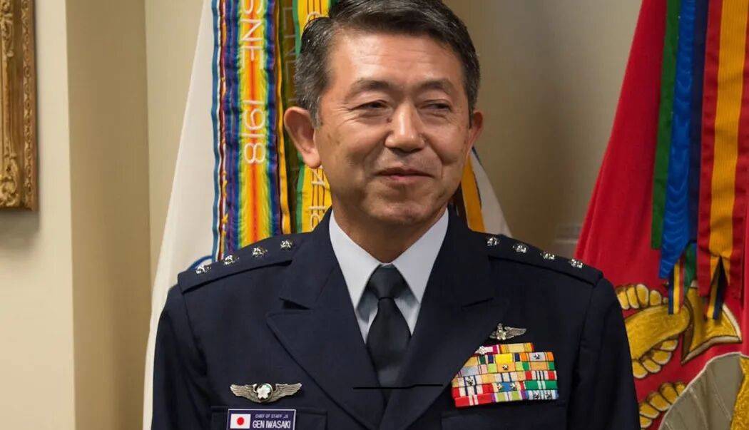 تداوم تنش‌های پکن-توکیو؛ چین مقام نظامی سابق ژاپن را تحریم کرد