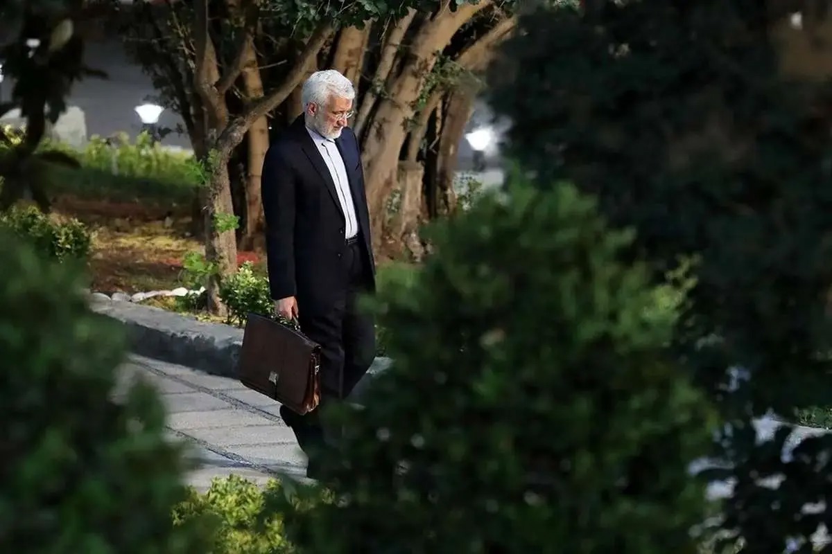 چرا تفکر سعید جلیلی با کافه و کافه‌نشینی مشکل دارد؟