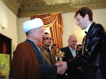 ماجرای عکس بابک زنجانی با هاشمی رفسنجانی چه بود؟