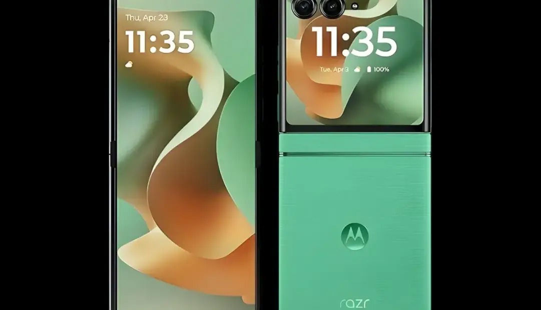 این گوشی تاشو با تم جام جهانی ساخته شده است