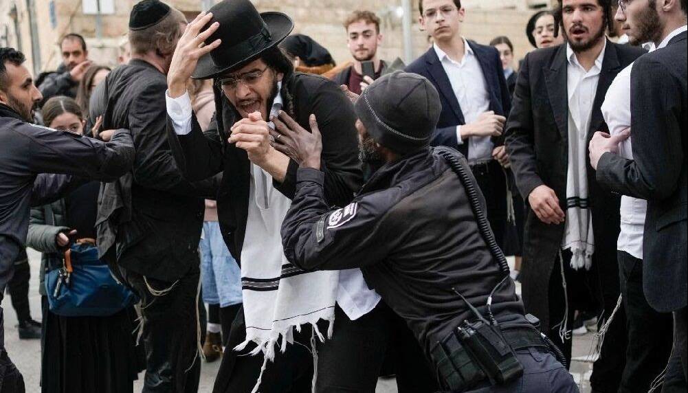 پراکنده‌کردن یهودیان حریدی توسط پلیس اسرائیل