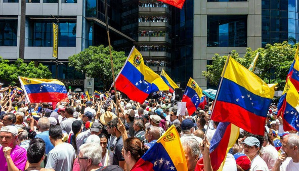 نشریه فارن افرز سه سناریو در انتظار ونزوئلا را شرح داد