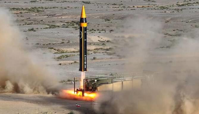 تحلیلگران صهیونیست: لاف نزنیم از عهده موشک‌های ایران بر نمی‌آییم