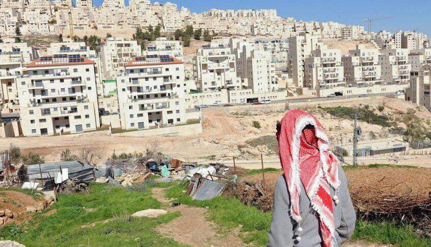 یورش شهرک نشینان اسرائیلی به کرانه باختری؛ ۱۵ خانواده آواره شدند