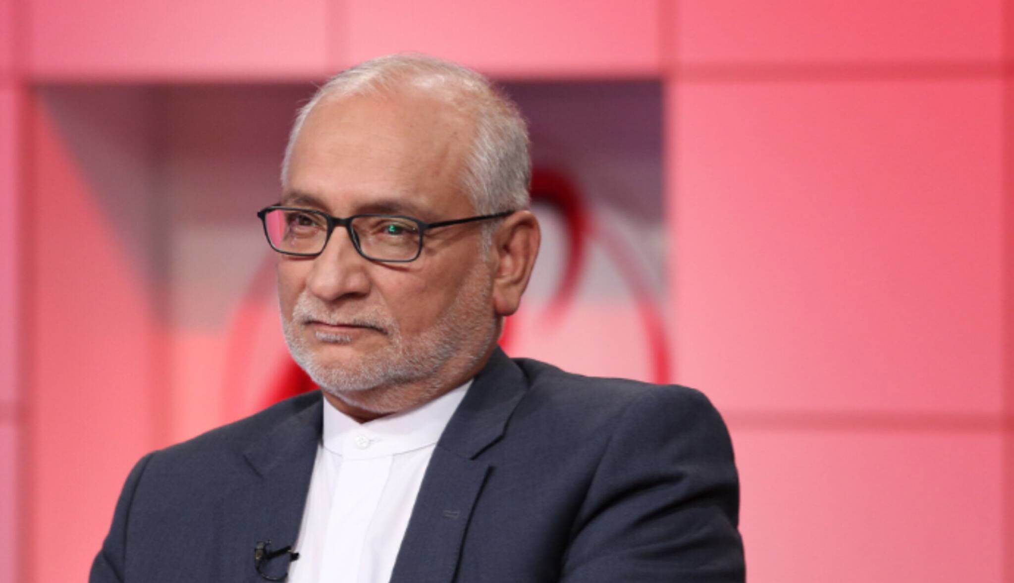 سرمقاله سازندگی/ رودربایستی را کنار بگذاریم