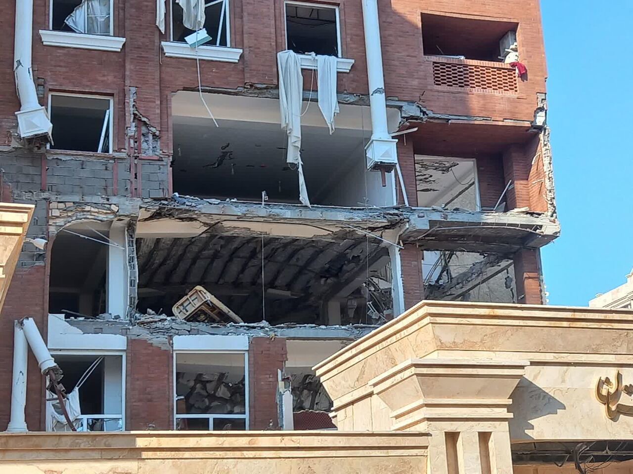 توضیحات تکمیلی در رابطه با حادثه بندرعباس