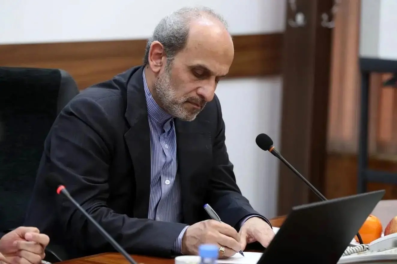 عزل مدیرشبکه افق و توقف برنامه «خط‌خطی»، در پی پخش برنامه‌ای با محتوای موهن نسبت به جان‌باختگان حوادث دی‌ماه