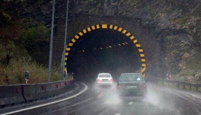 جاده چالوس و آزادراه تهران‌ ـ شمال یک طرفه شد