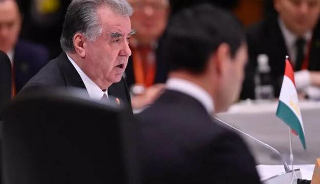 غیبت غیرعادی رئیس جمهور تاجیکستان