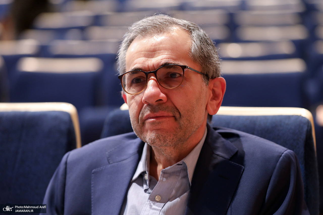 تخت‌روانچی امشب به برنامه کامران نجف‌زاده می‌آید