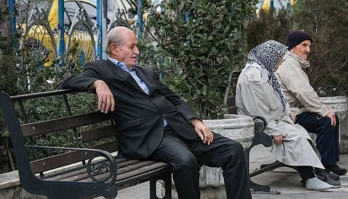 اعلام زمانبندی پرداخت حقوق بهمن ماه و عیدی بازنشستگان