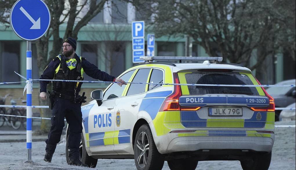 تاس: یک شهروند روس به درخواست آمریکا در سوئد بازداشت شد