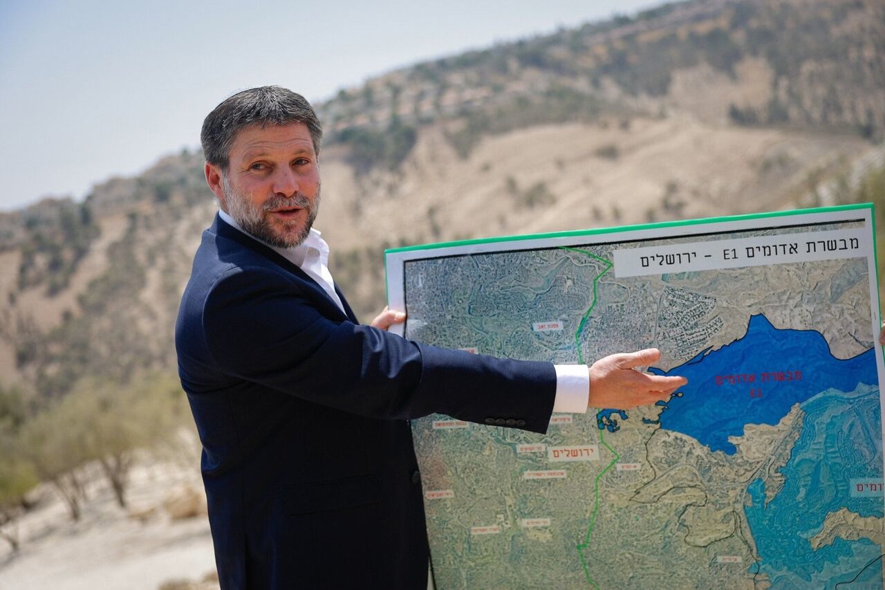 دعوت وزیر اسرائیلی از صهیونیست‌ها برای اشغال کرانه باختری