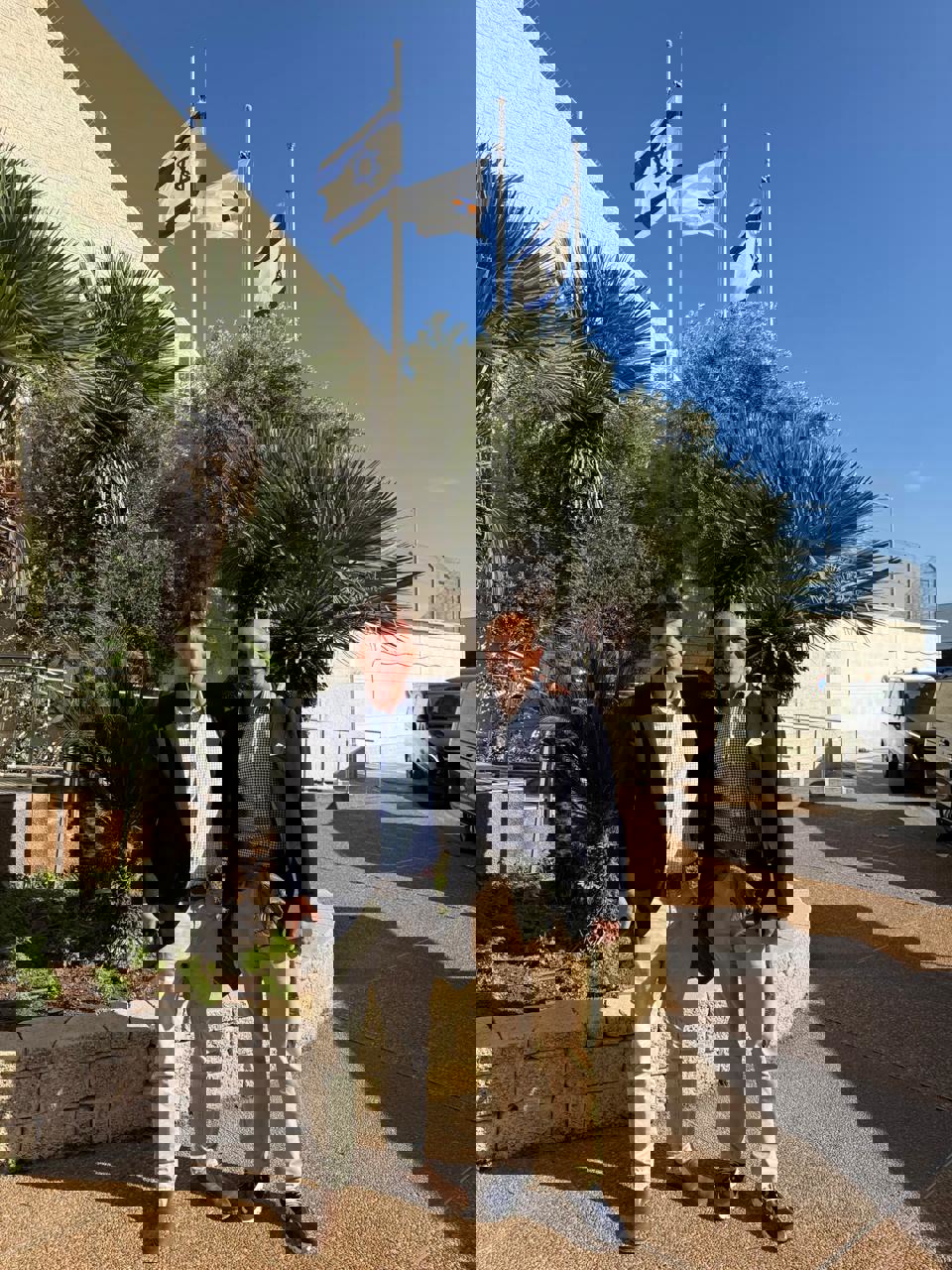 تاکر کارلسون، مجری معروف آمریکایی تصویری از خود در اراضی اشغالی منتشر کرد