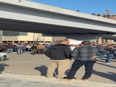 تجمع اعتراضی کارکنان وزارت نفت عراق در بغداد